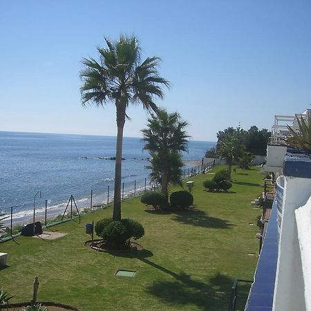 El Faro Arkadia: Beachfront Apartment with Lighthouse Views Fuengirola Exterior photo